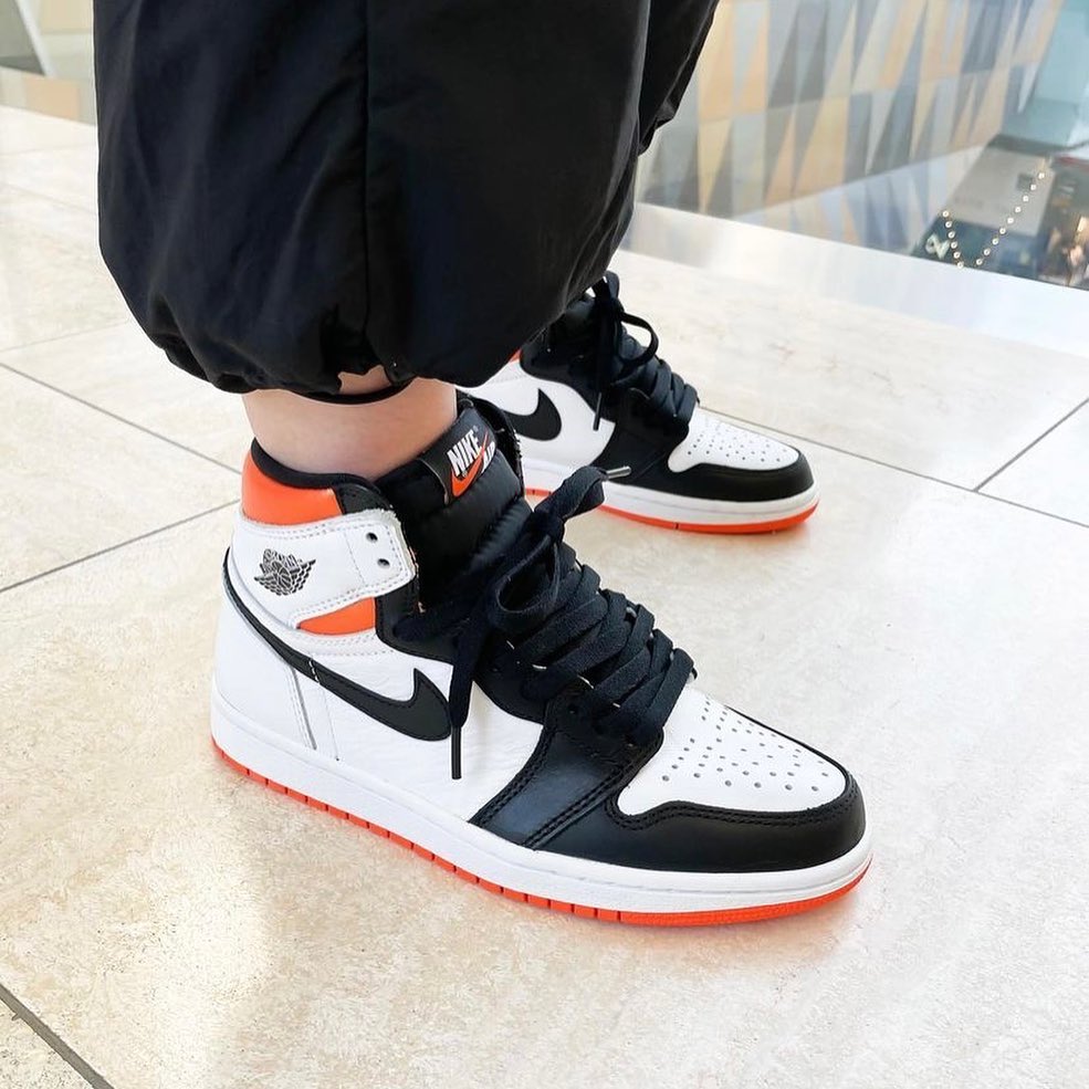 Air Jordan 1 High 'Electro Orange'