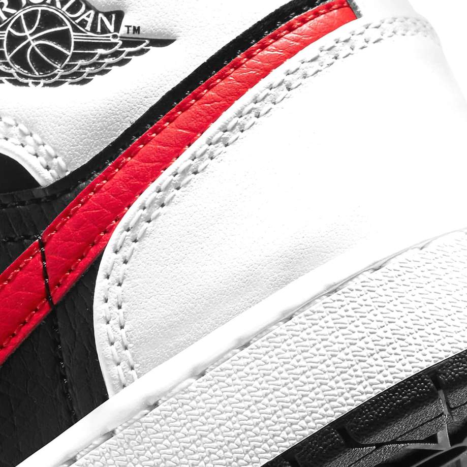 Air Jordan 1 Mid 'Chile'